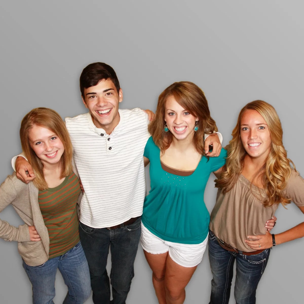 Darian con sus compañeros de prácticas en el instituto Mountain View en 2011